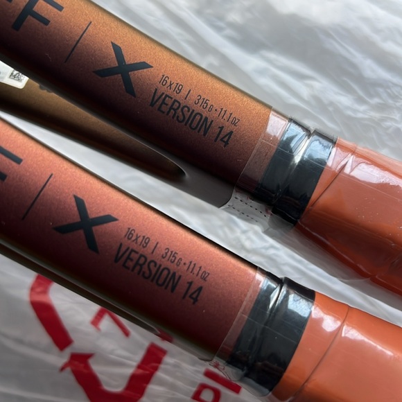 NWT Set of Wilson Pro Staff X v14, Grip 2 - Picture 5 of 16